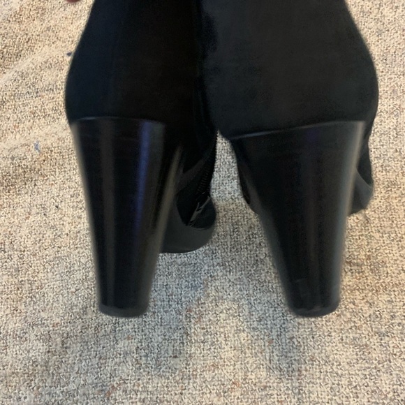 Sheridan Mia Black Ankle Booties - Picture 6 of 7